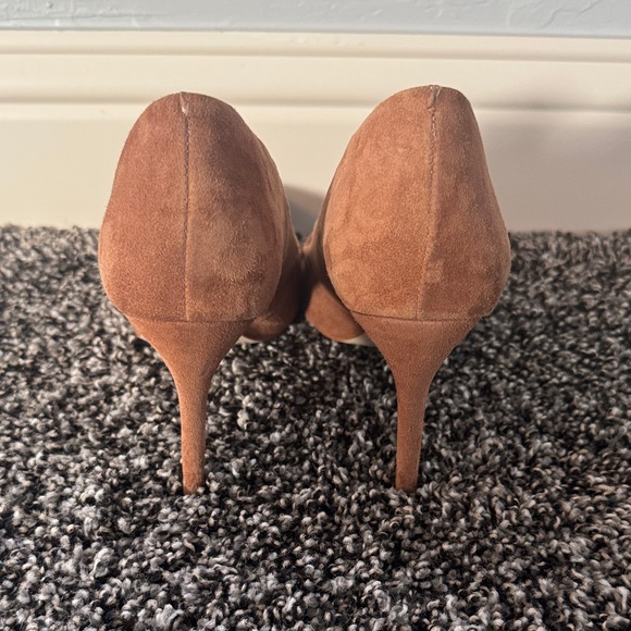 Gianni Bini Tan Suede Heels. Size 8. Worn twice. - Picture 4 of 6